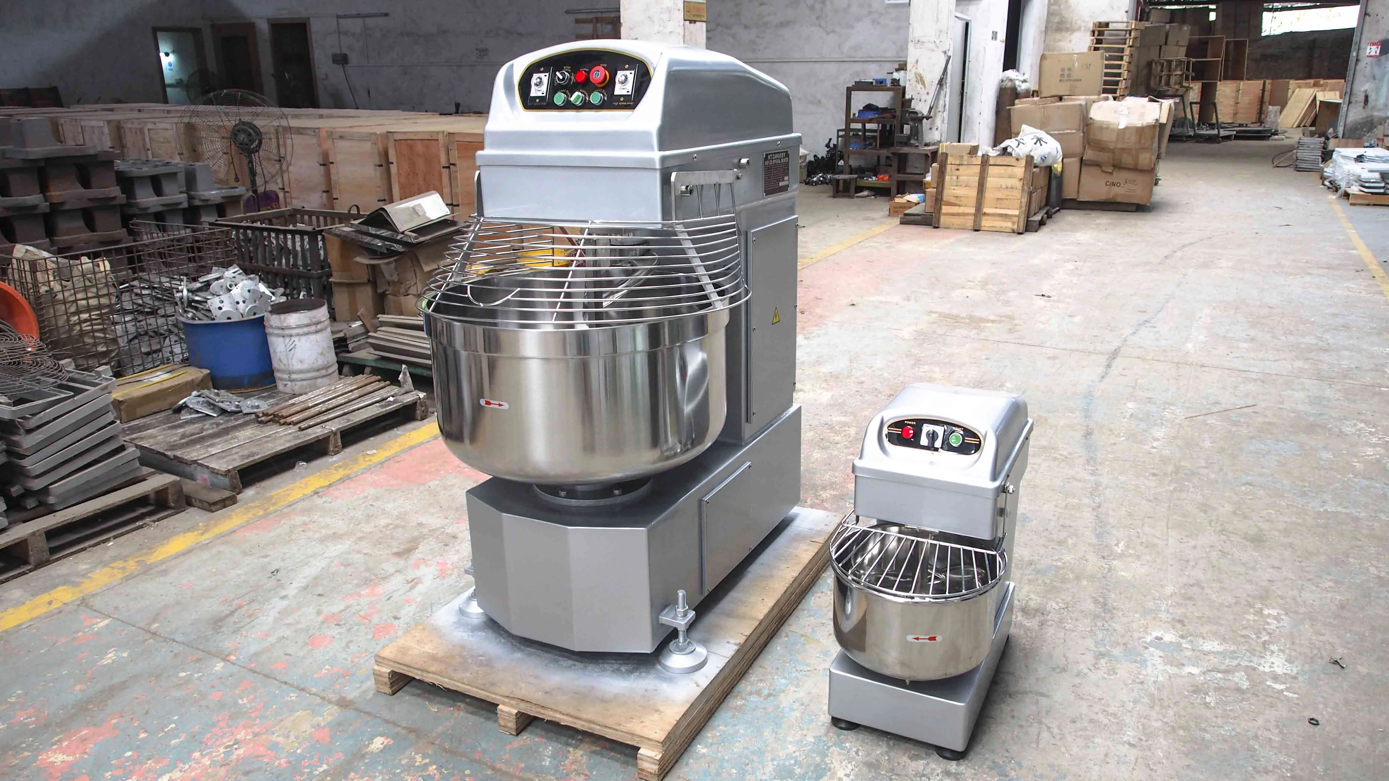 50kg flour capacity 130L Spiral Dough Mixer Bread Making Machine Bakery Equipment With CE Certificate