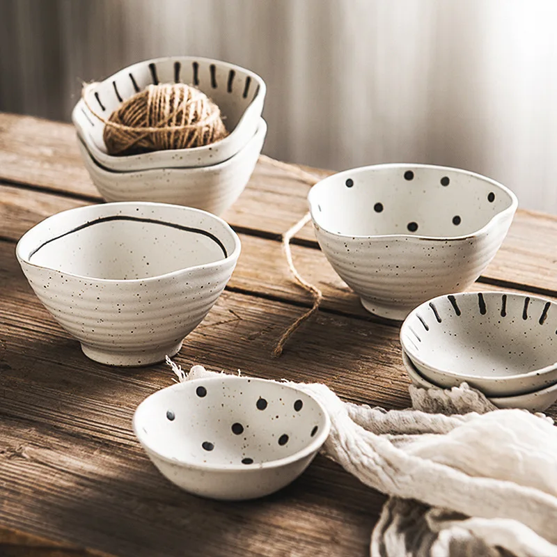 Popular retro irregular shaped porcelain fruit salad bowl ceramic ramen bowls porcelain cup and plate with dot line circle