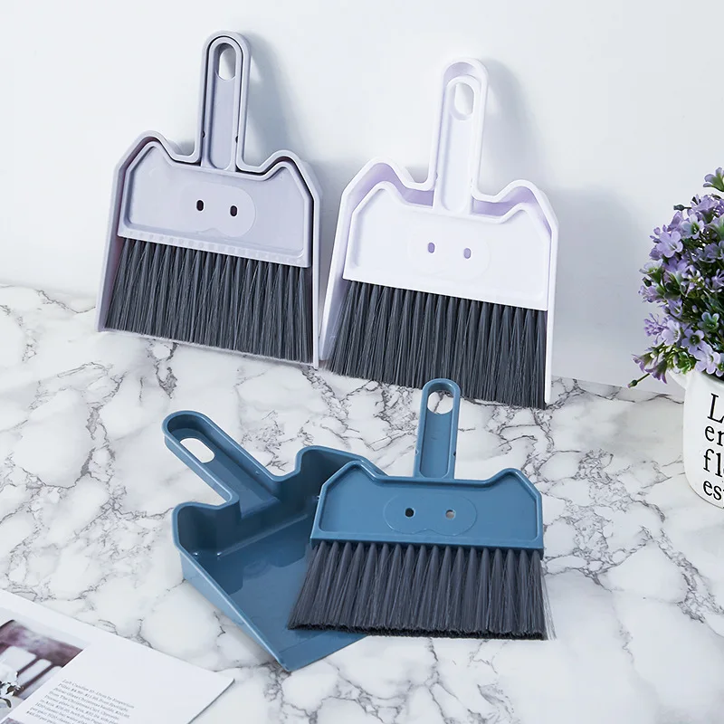 Hot selling home office dining table cleaning kit, keyboard brush, mini desktop broom, dustpan set