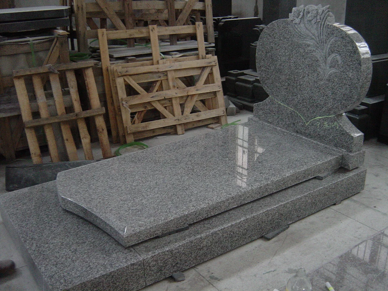 Chinese Cheap Price Gray Granite Tombstone And Monuments Headstone Grave Stone
