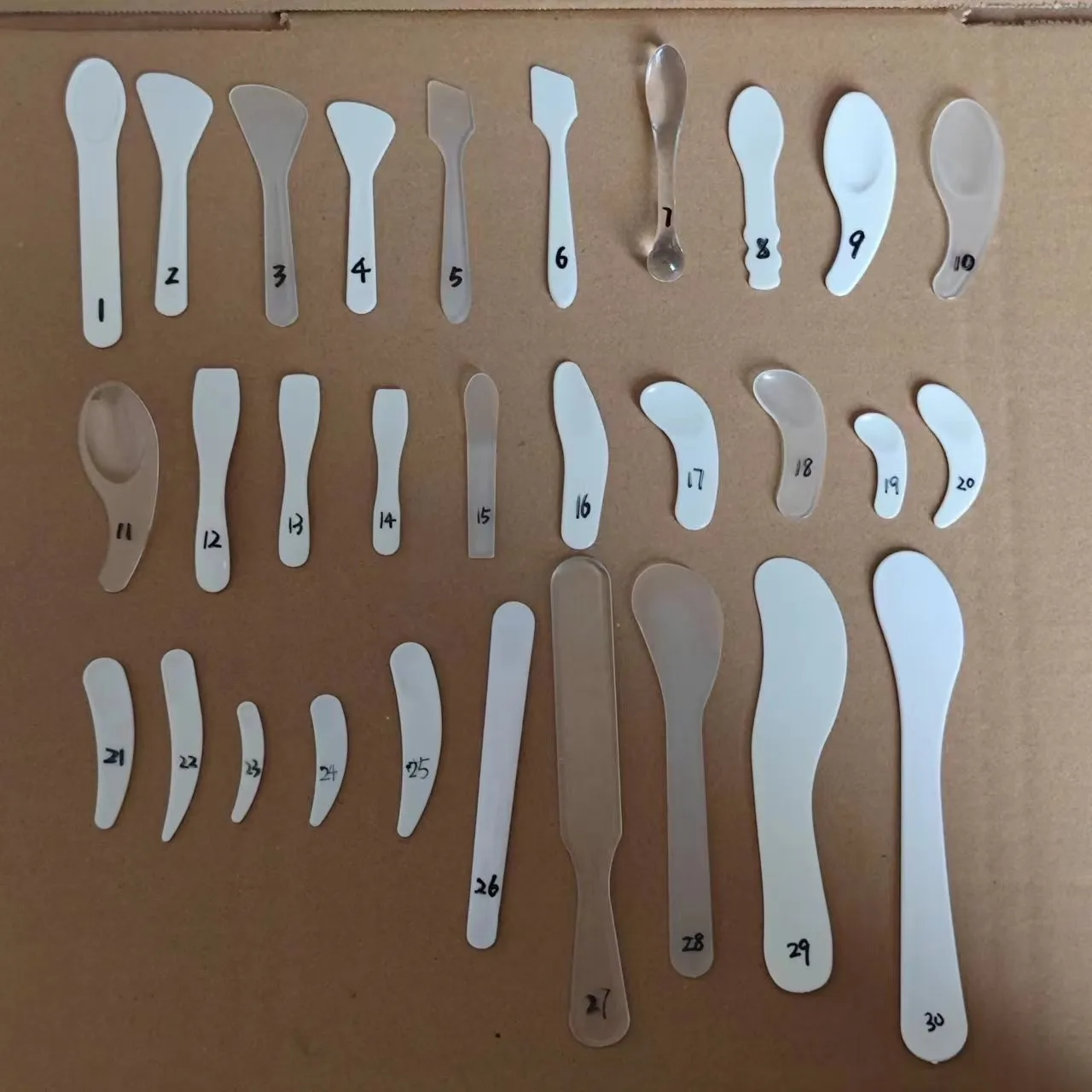 Plastic Spatula for Cosmetics Creams Skin Care Makeup Spatula  Mini Applicator Custom Logo