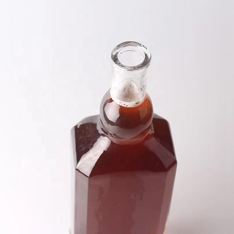 Best selling 500ml 700ml 750ml empty transparent flint glass bottle for champagne gin rum