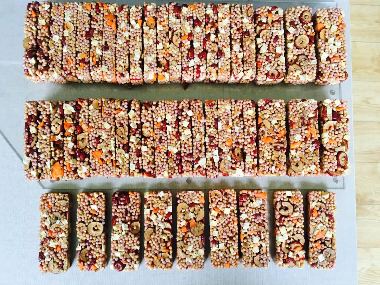 High productivity Hot selling puffed chocolate rice ball cake bar making machine cereal bar forming machine