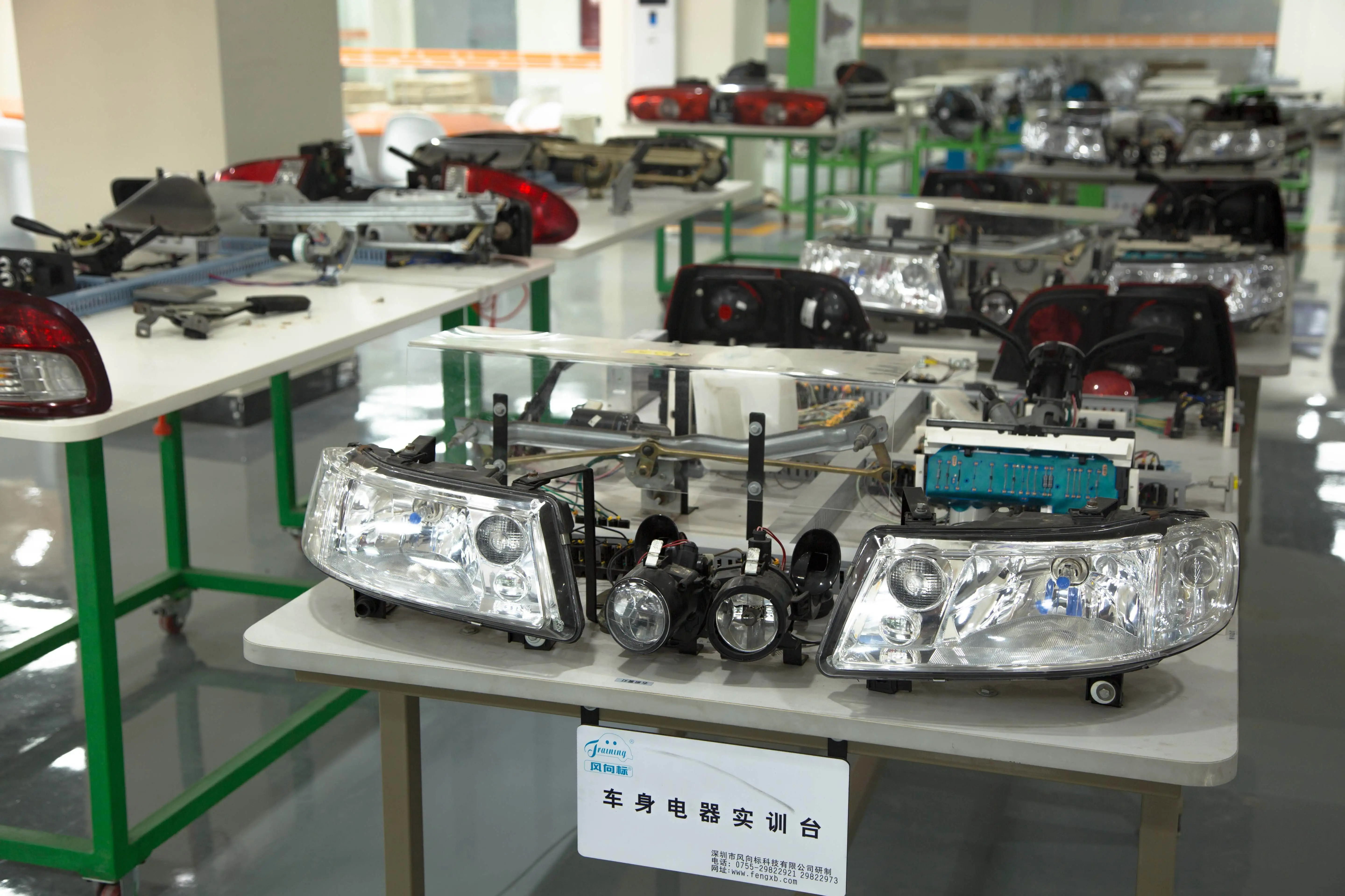 Educational Automotive Trainer Automotive Electrical Training Simulators Automotive Teaching and Training Equipment