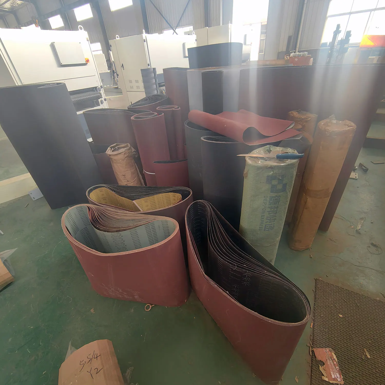 Industrial woodworking machine floating lacquer sander line wood door cabinet door