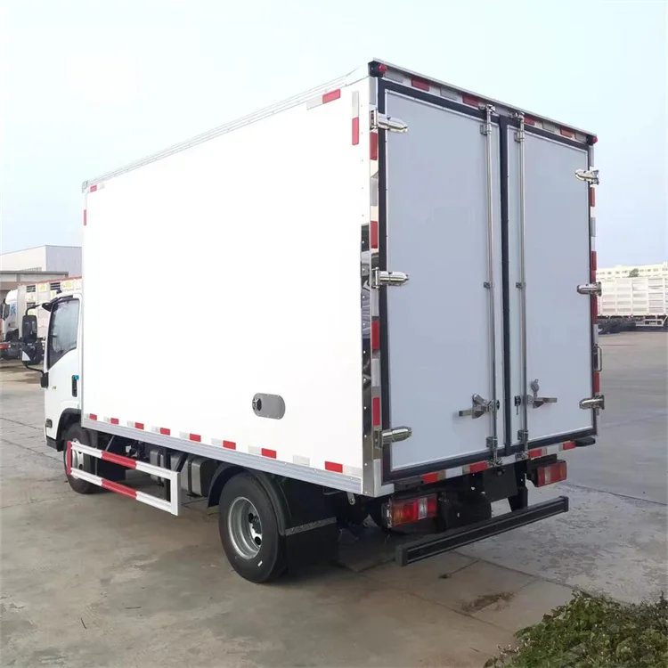 Best ISUZU EC5 4M Refrigerated Truck Refrigerator Car Cold Box Truck Chill Car Refrigerated Van Freezer Truck