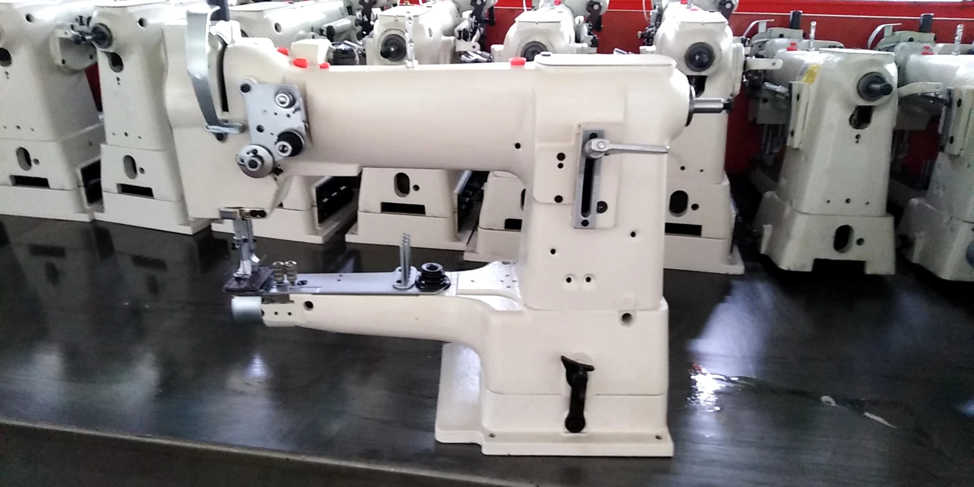 Cylinder Arm Walking Foot Sewing Machine with Big Rotary Hook leather industrial sewing machine for shoes/bags