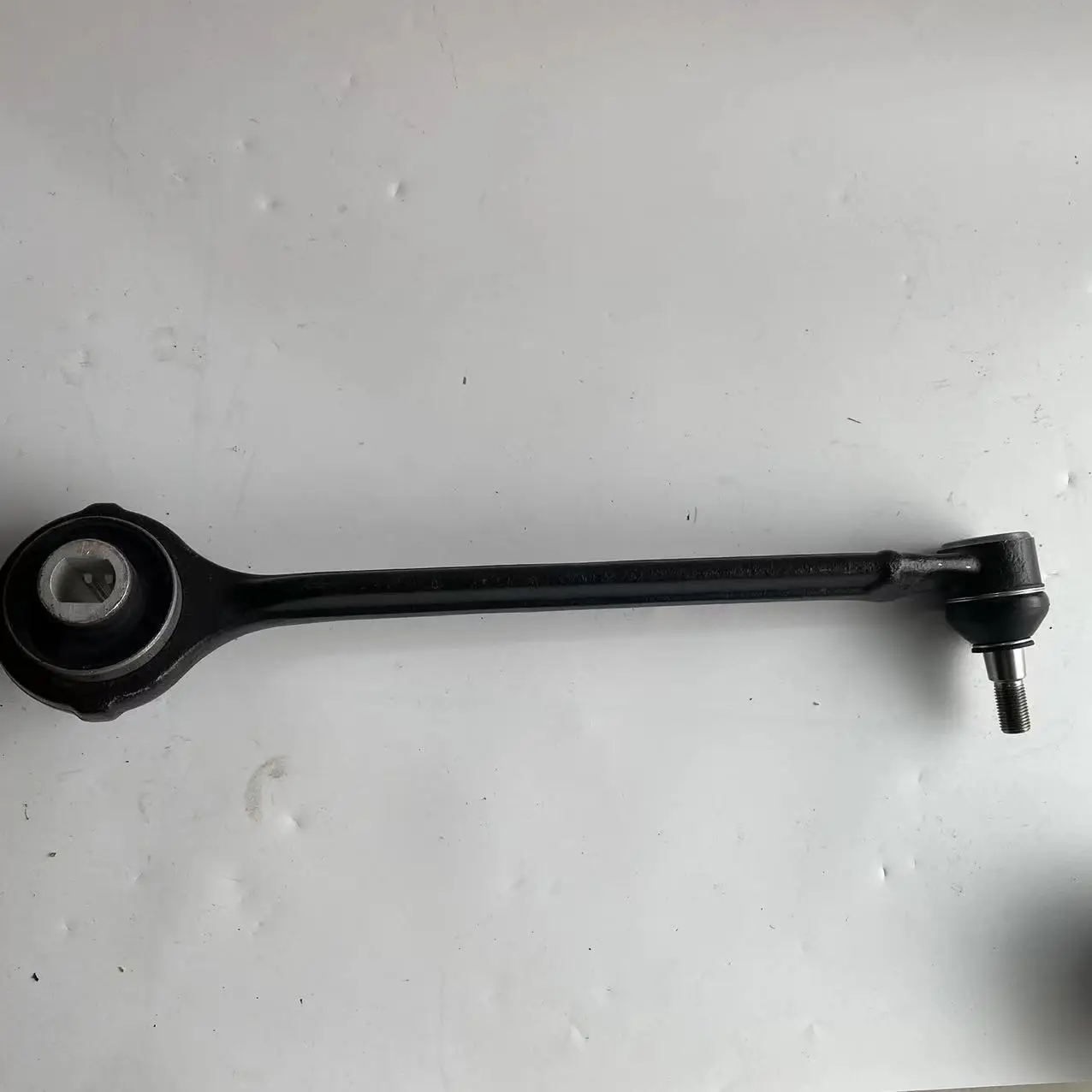 Front Low Control Arm Chrysler 300 Revolver 05-10 Dodge Magnum 05 Chrysler Dodge 4782612AC4782613AC  K620257 K620258