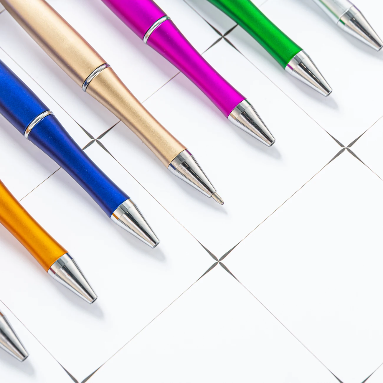 Wholesale Plastic Funny Gift Flower Shape Ballpoint Pens Custom Logo Top Flower Plastic Pen