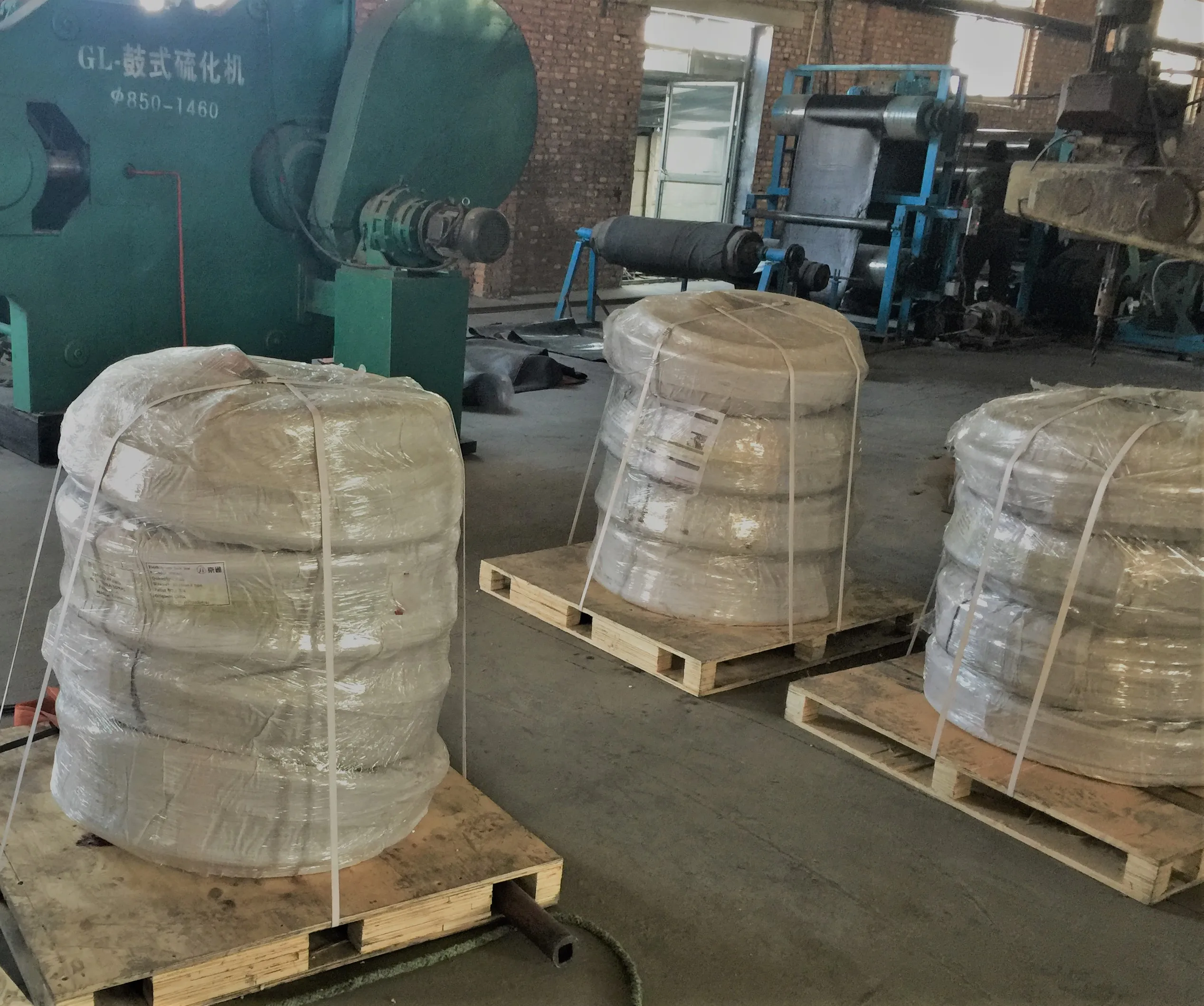 P rubber gate seals for dam gates supplier made in China