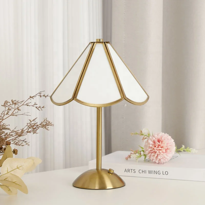 Golden touch led desk reading light wireless charger battery rechargeable restaurant bar table lamp