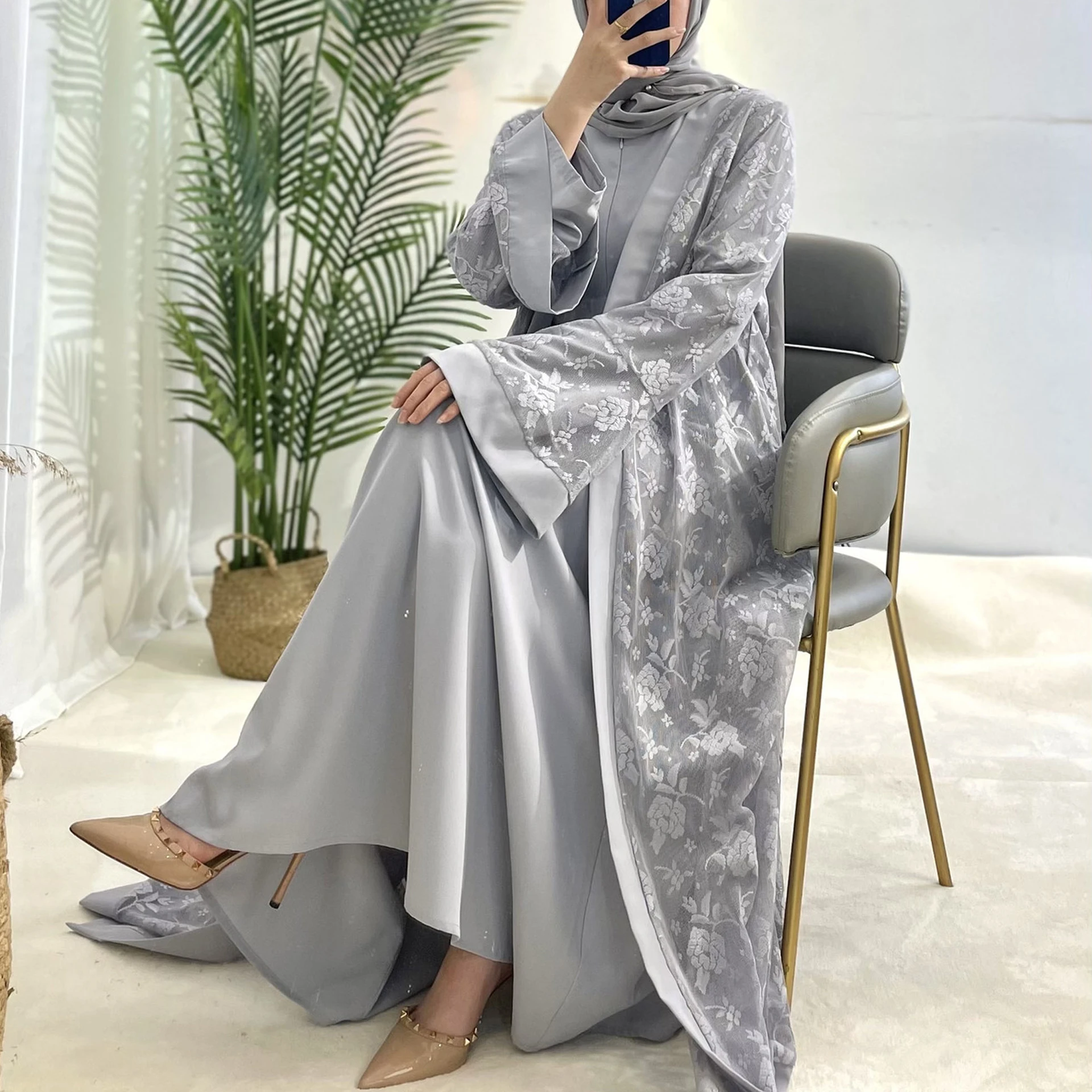 Eid Islamic Lace Flower Party Solid Color Flared Sleeve Robe Abaya Dubai 2023 Manufacturer Muslim Cardigan Two Piece Set