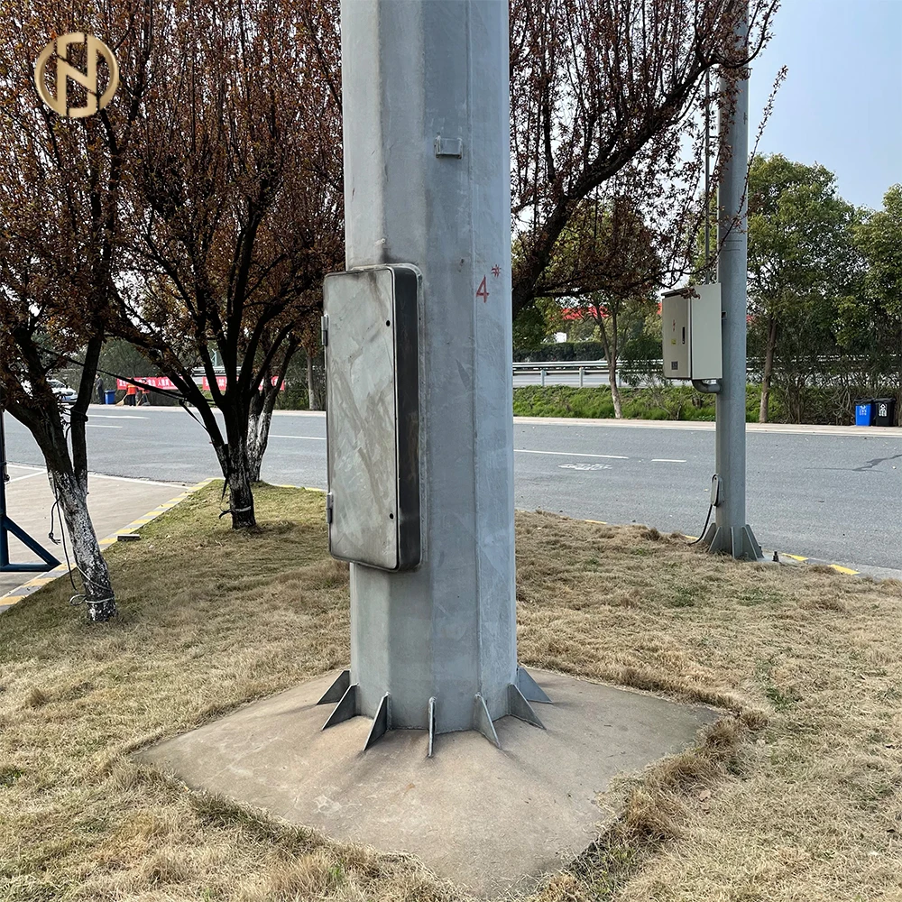 High Mast Outdoor Steel Lighting Pole