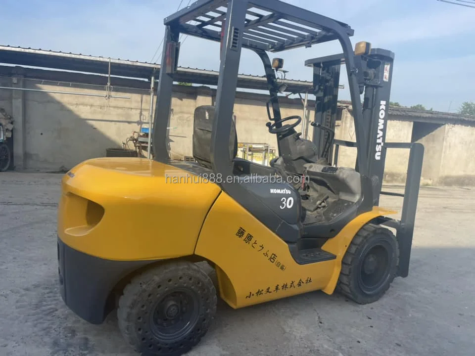 95% Новый высокопроизводительный погрузчик komatsu30 3-тонный Подержанный вилочный оригинальная японская строительная машина