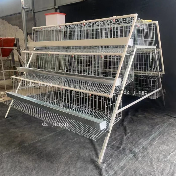 Best Factory price chicken cage system A type 4 tires chicken batteries cage