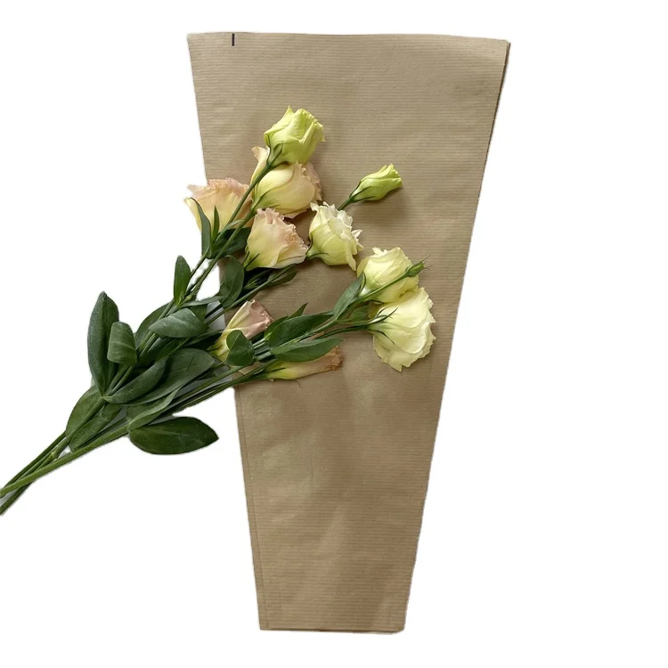 Promotional beautiful eco-friendly kraft paper flower sleeve transparent waterproof flower sleeve