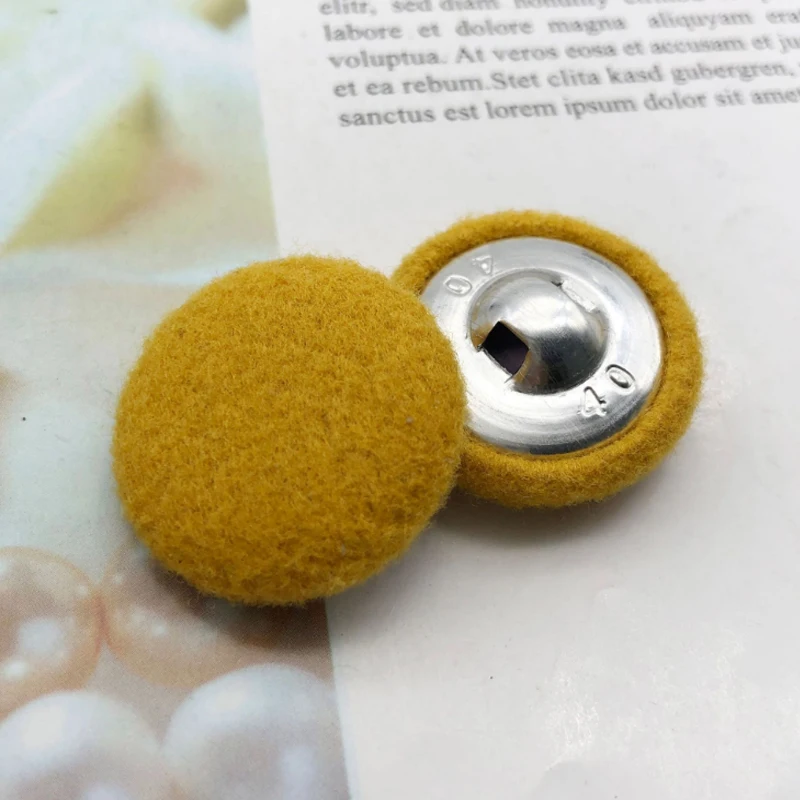 Fashionable custom cloth button