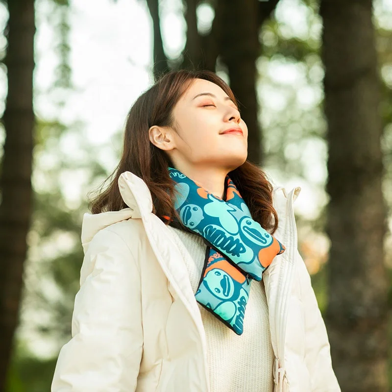 Ready to ship new smart USB charging powered far infrared neck massage heated scarf for warm keeping and festival gift on winter