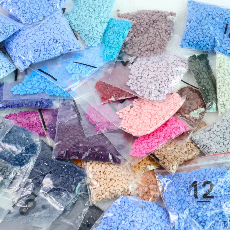 Wholesale 5D Diamond Painting Accessories Round Square Drills Bead Round & Square/ Special Printed Pet on Painting 2KG