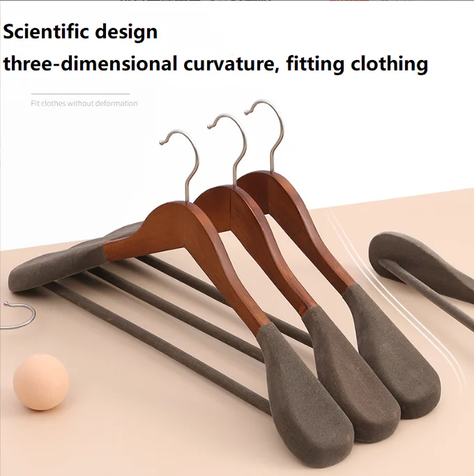 Modern High quality Wholesale Hotel men suits coat velvet luxury wooden hanger for cloths