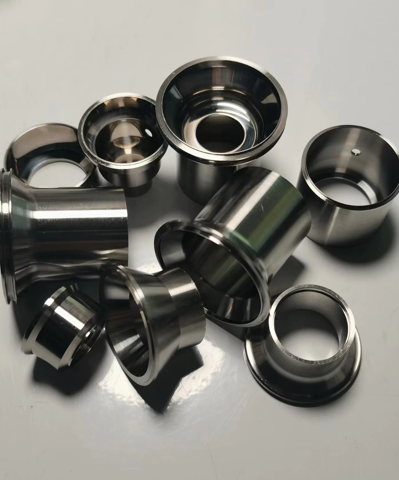 Customized according to drawings, data customization, Pure titanium crucible 99.95% titanium Gr.1 Gr.2 Gr.5