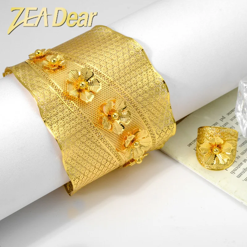 Whosale Personalized Newest Cheap Price Fashion Italian Pakistan Cuff Big Bracelet Jewelry Women Bangles Sets