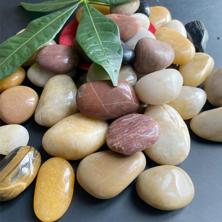 Китайская фабрика поставляет декоративные плоские индивидуальные речные камни большие Ландшафтные гравировка галька