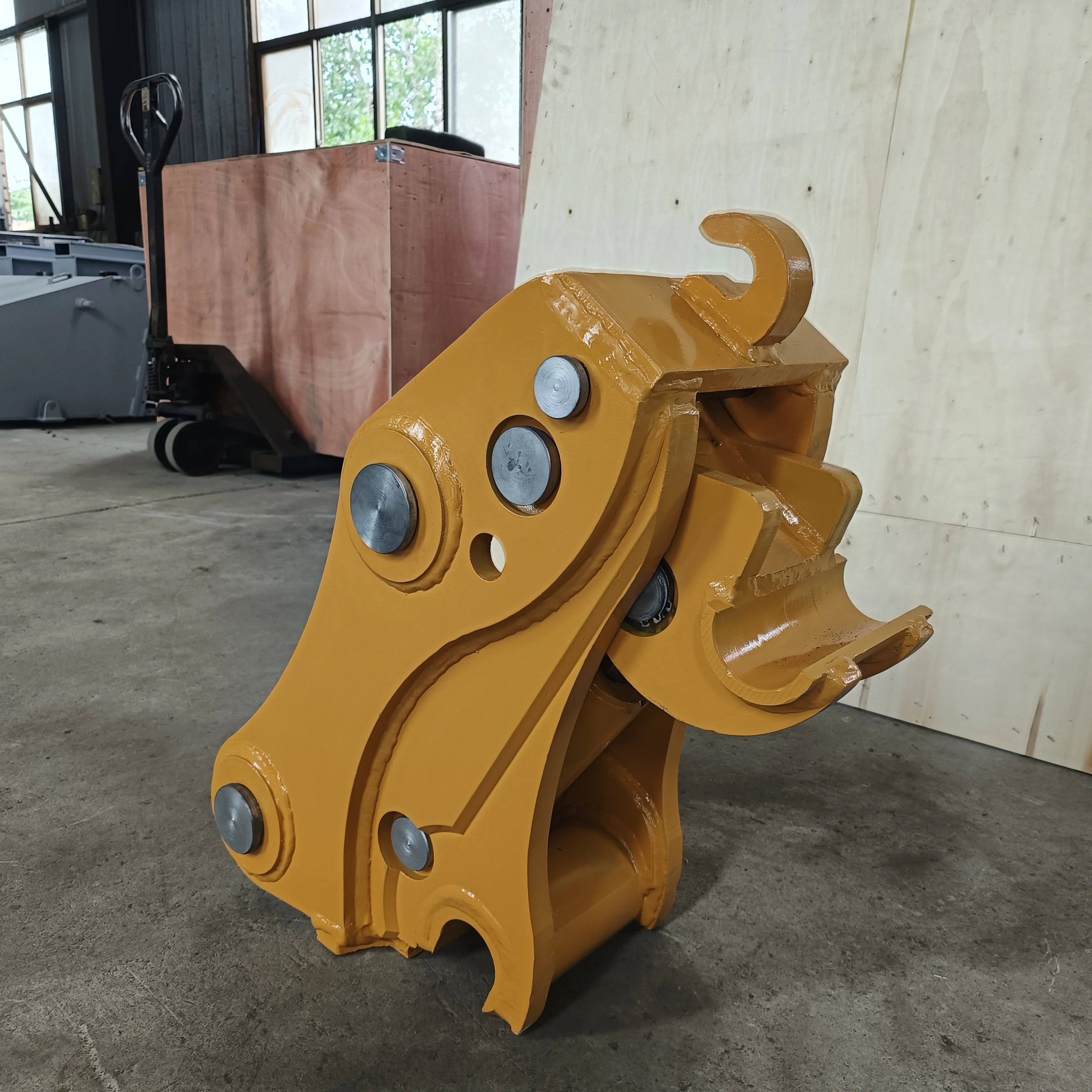 Excavator Spare Parts Hydraulic Quick Coupler Tilt Rotating Quick Hitch Coupler