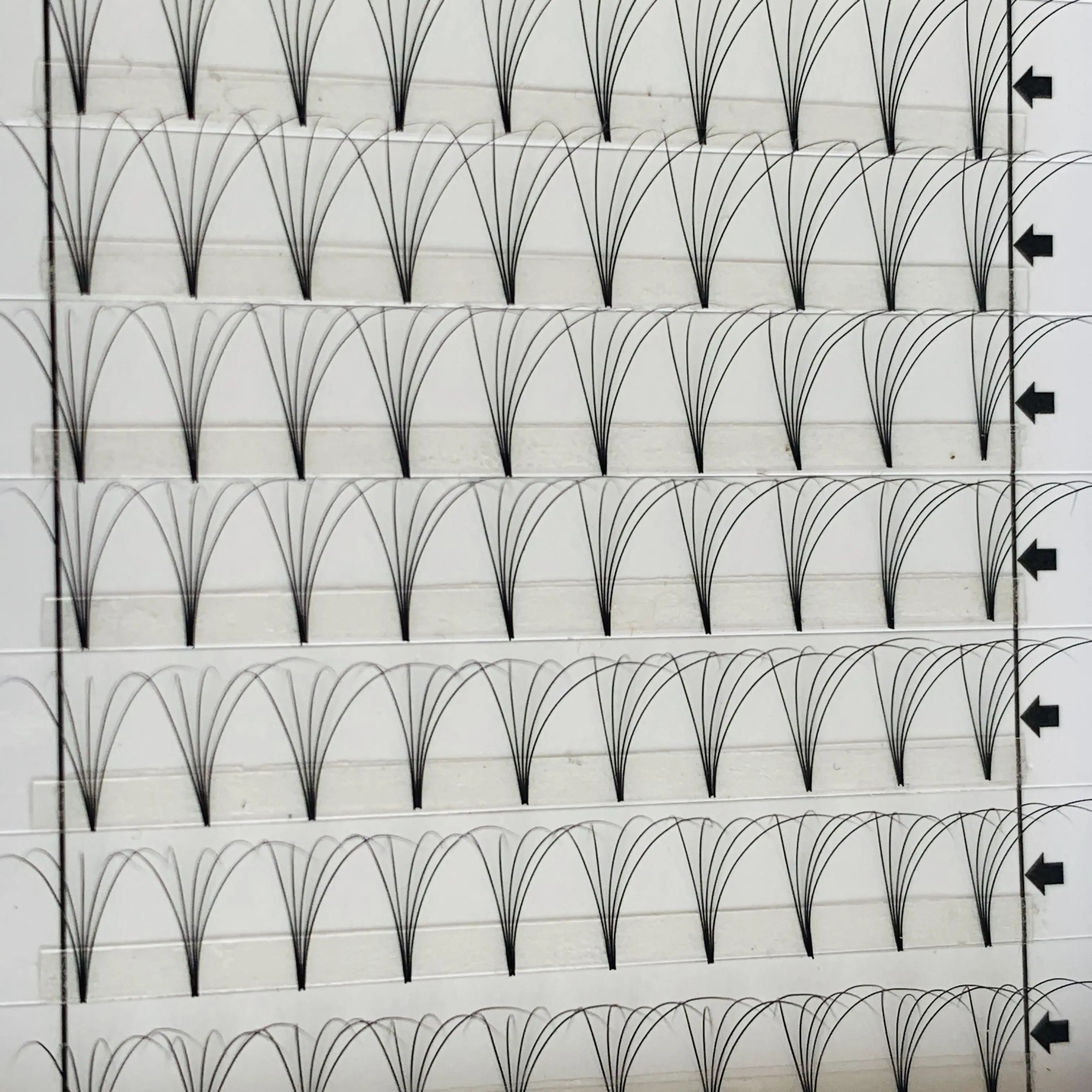 Термоклейкие ресницы 4D 5D с коротким стержнем 0,07 0,1, предварительно изготовленные ресницы