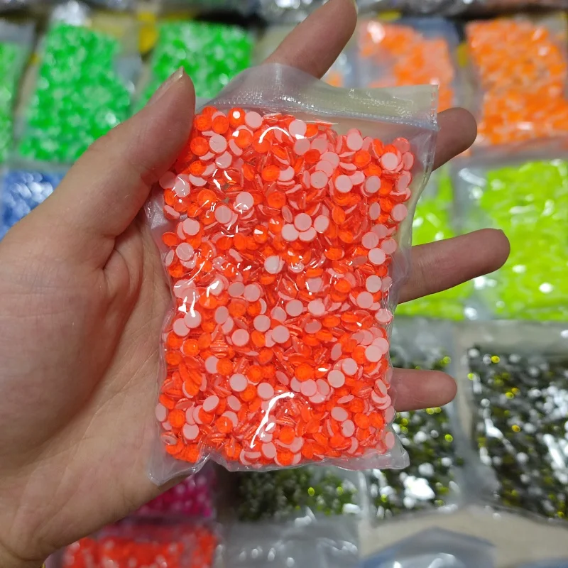 Factory Wholesale Rhinestone Neon Pink Glass Rhinestones For Nail Dress