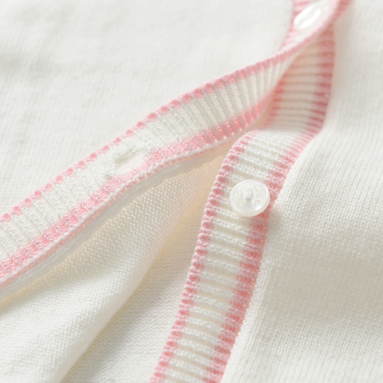 Custom ODM OEM Kids White Knitted Cardigan Organic Cotton Long Sleeve Bow Design With Button Baby Knit Sweater