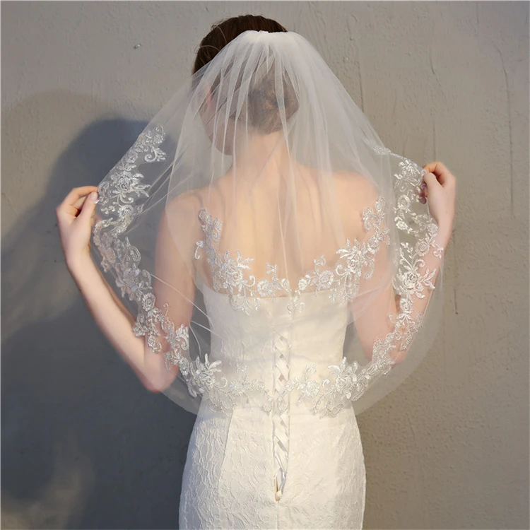 Foreign trade short bridal veil European and American double-layer hair comb exquisite silver silk lace lace wedding veil