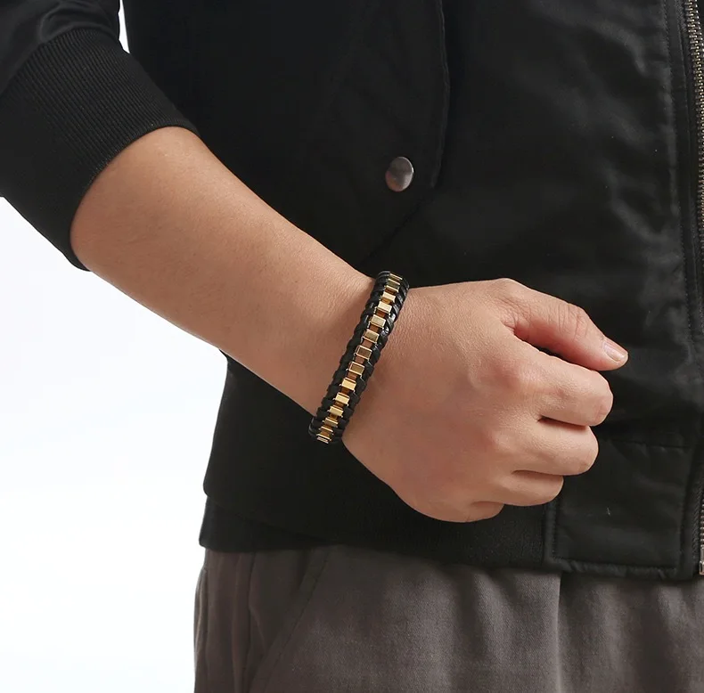 Free samples Wholesale Custom Magnetic Stainless Steel Clasp In Black Premium Genuine Leather Bracelet For Men