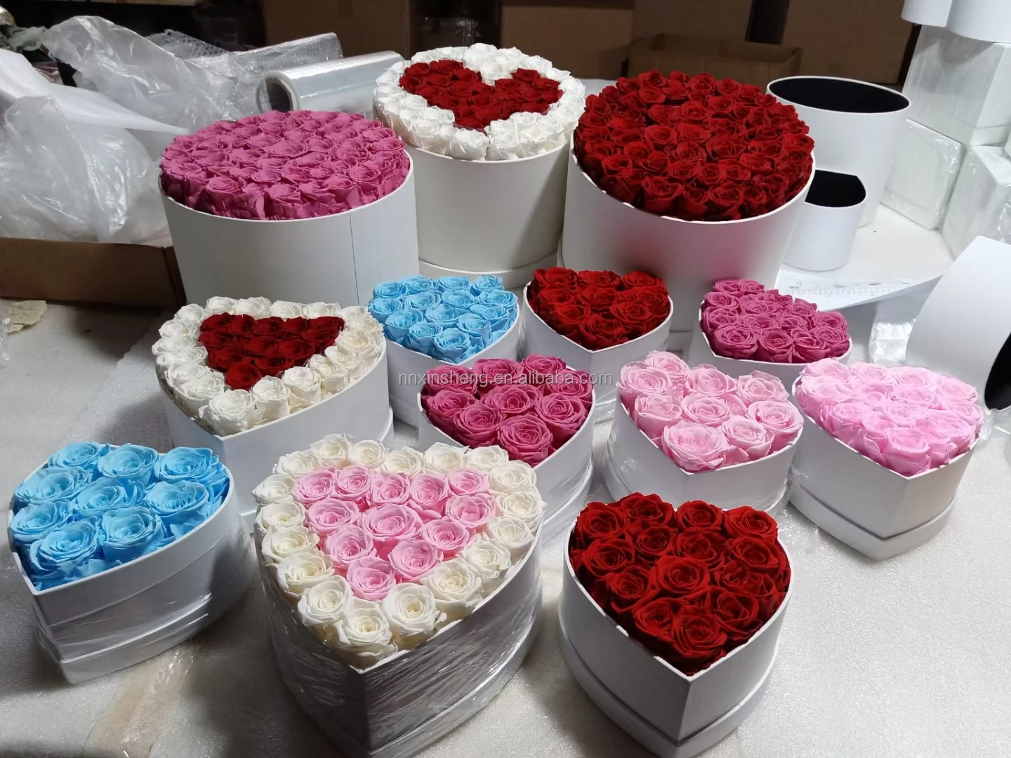 Factory Customized Flower Arrangement Gift Box For Valentines Forever Eternal Preserved Roses Bouquet Wedding Gifts