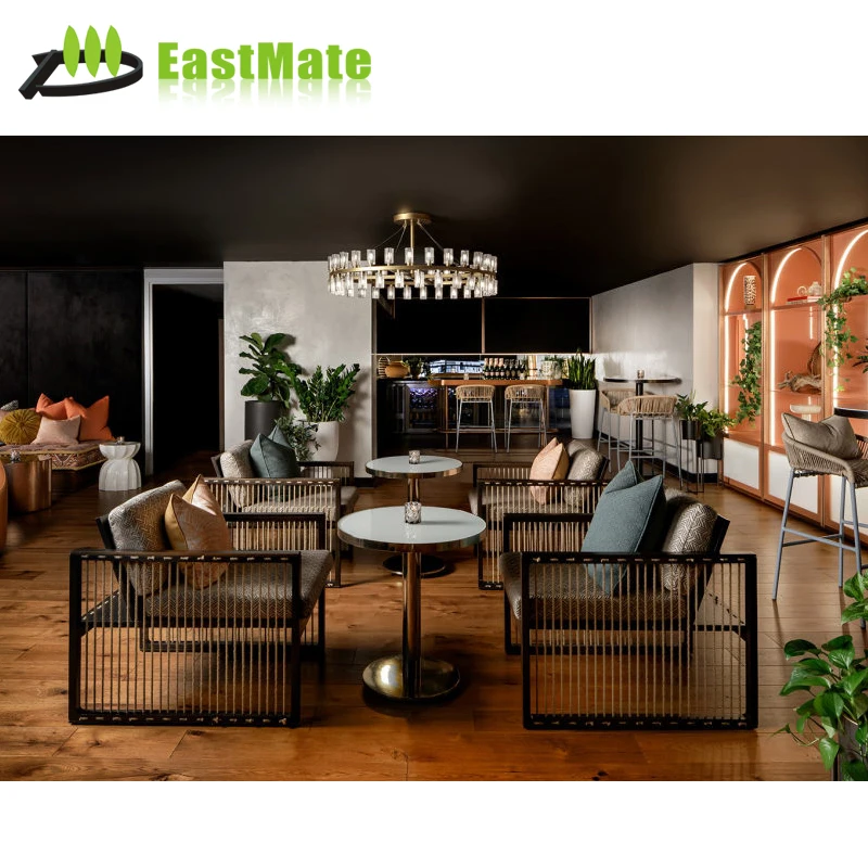 Elegant Wooden Hotel Restaurant Furniture Tables and Chairs Modern Restaurant Set for Restaurants Wood Solid 3-5 Star Hotel