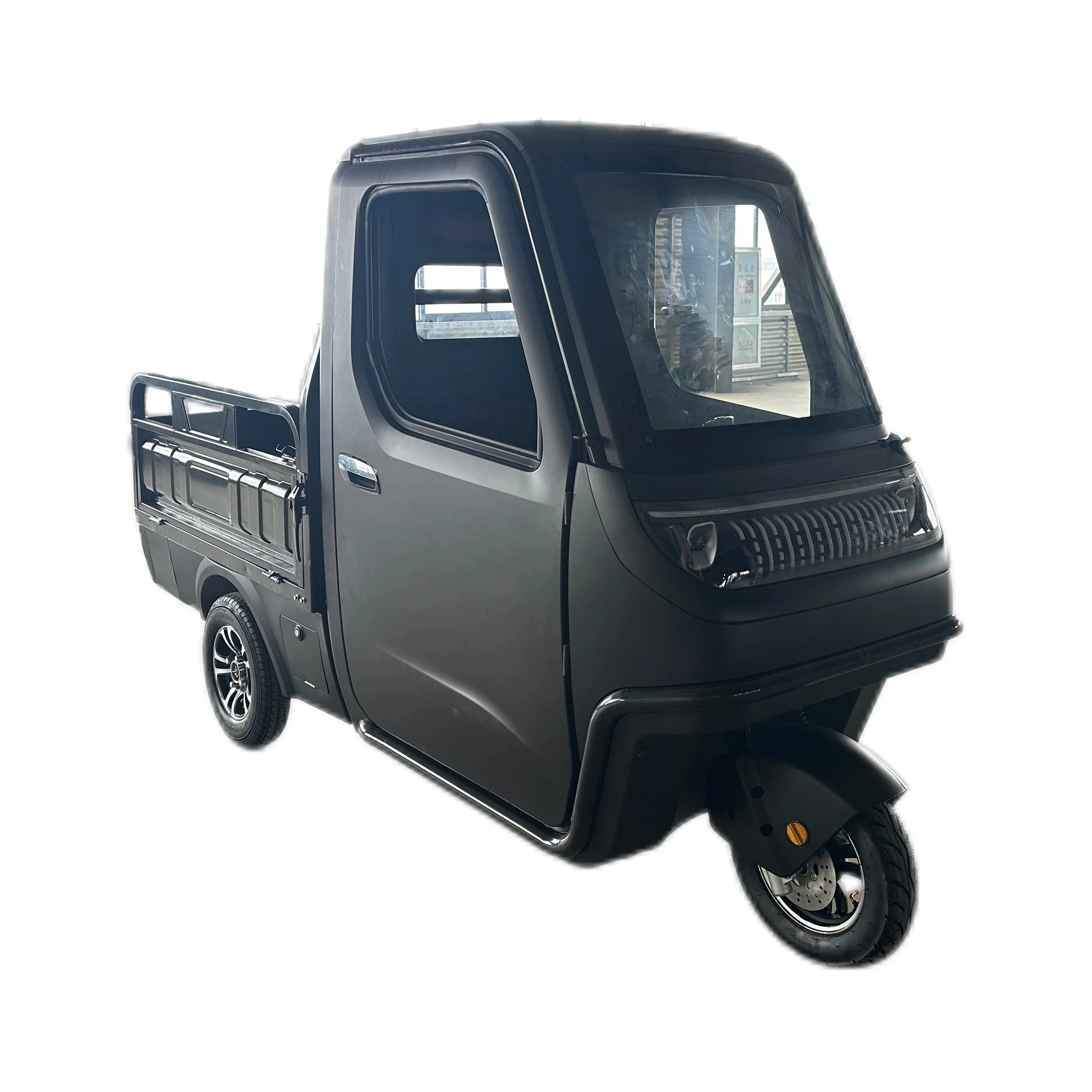2024 cabin tricycle  enclosed tricycle for cargo with 2 doors