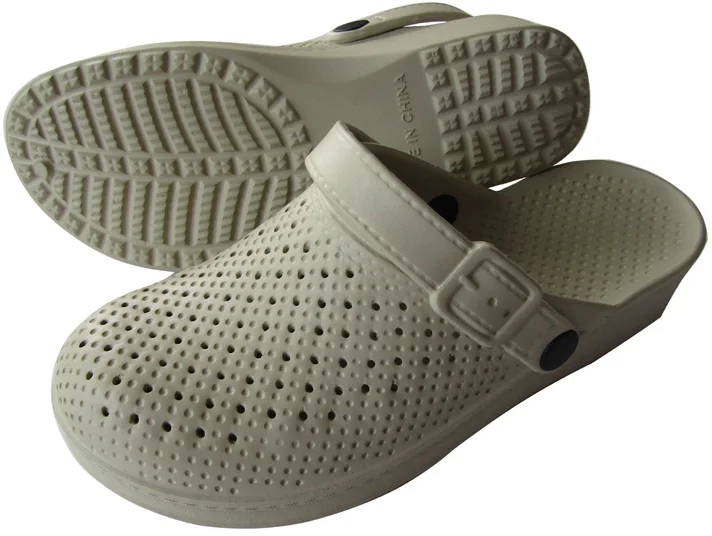 2023 Fashion Clogs Sandals Unisex Outdoor EVA Medical Doctor Nursing Garden Clogs Shoes