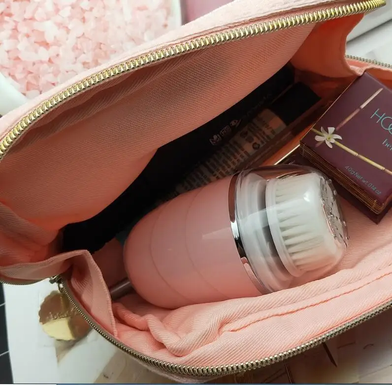 
USB Electric Sonic Face Brush 360 Degree Rotation Deep Pore Cleaner Waterproof Face Massage Rechargeable Facial Cleansing Brush 