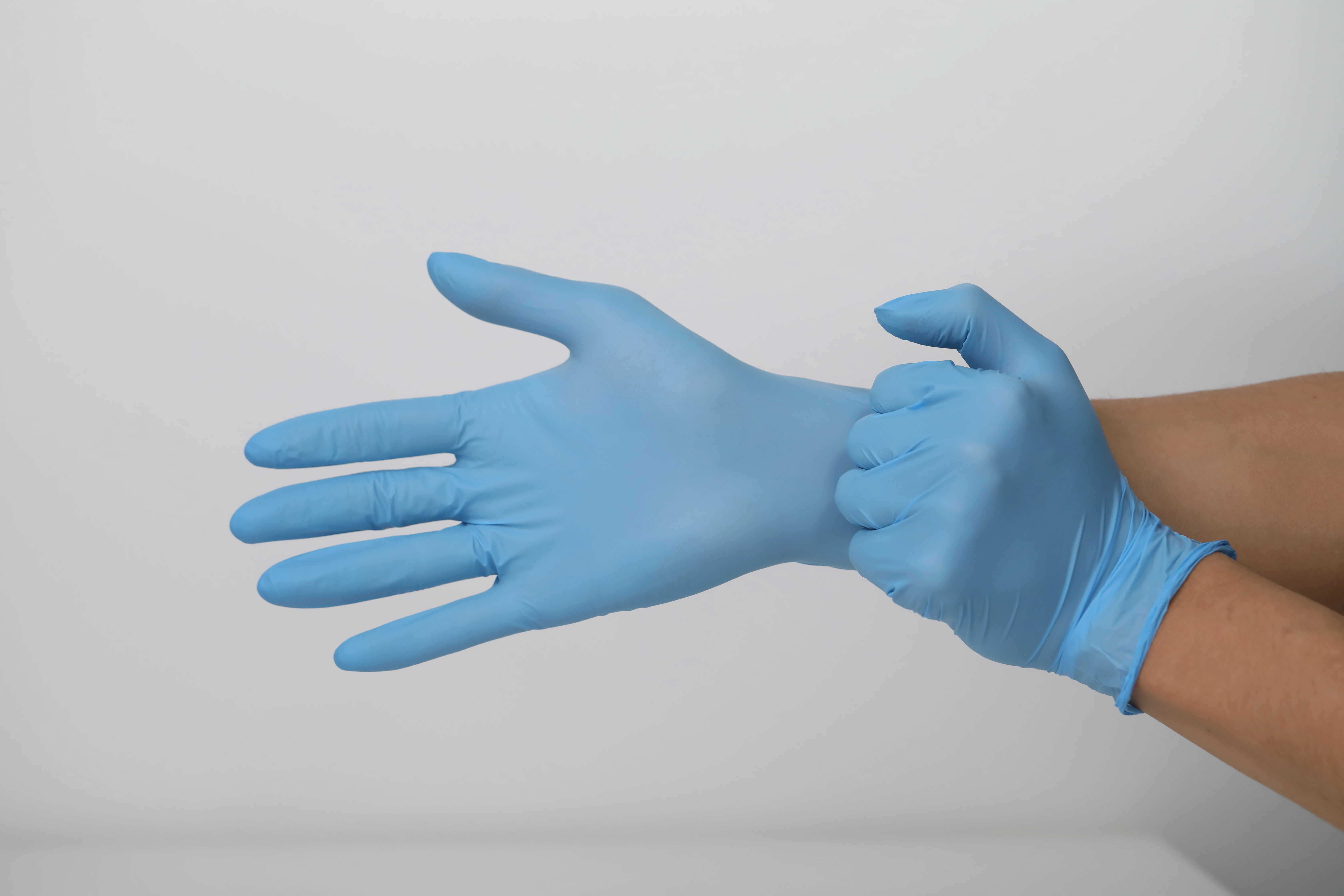 Бесперебойные нестерильные медицинские пищевые нитриловые перчатки