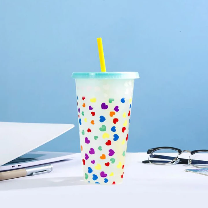 P010 color changing tumbler with straw heart color changing plastic cup that changes color