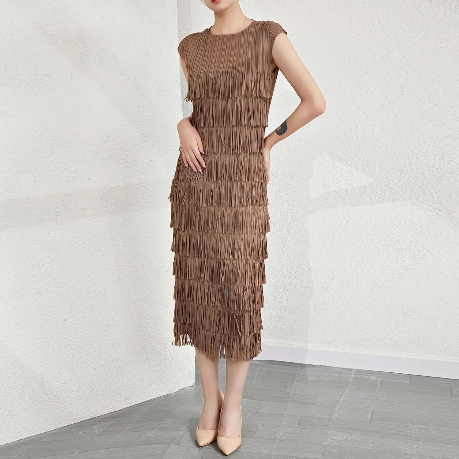 African Women Tassel Dress Summer Polyester Fabric Sleeveless Pleated Design Dress Elastic Stretch Casual Fringe Dress