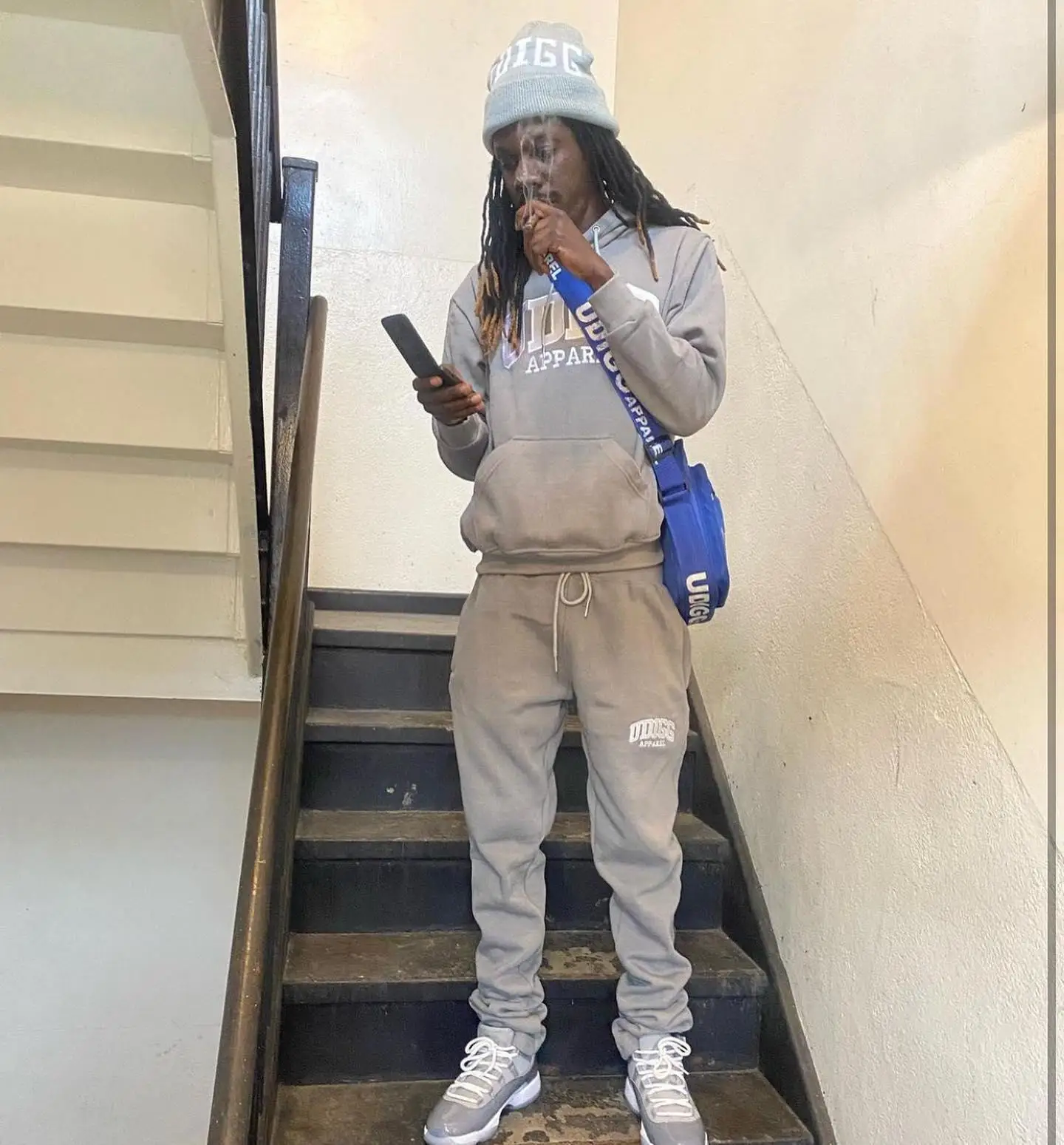 Supplier Custom Logo Sport Track Suits Custom Sweat Suit Men 300g Cotton Plain Sweatsuits