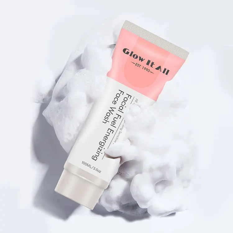 Роскошное угольное очищающее средство для лица с салициловой кислотой и куркумой