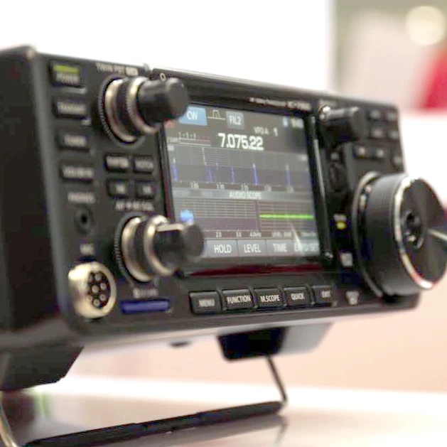 
 IC-7300 HF/50 МГц трансивер  