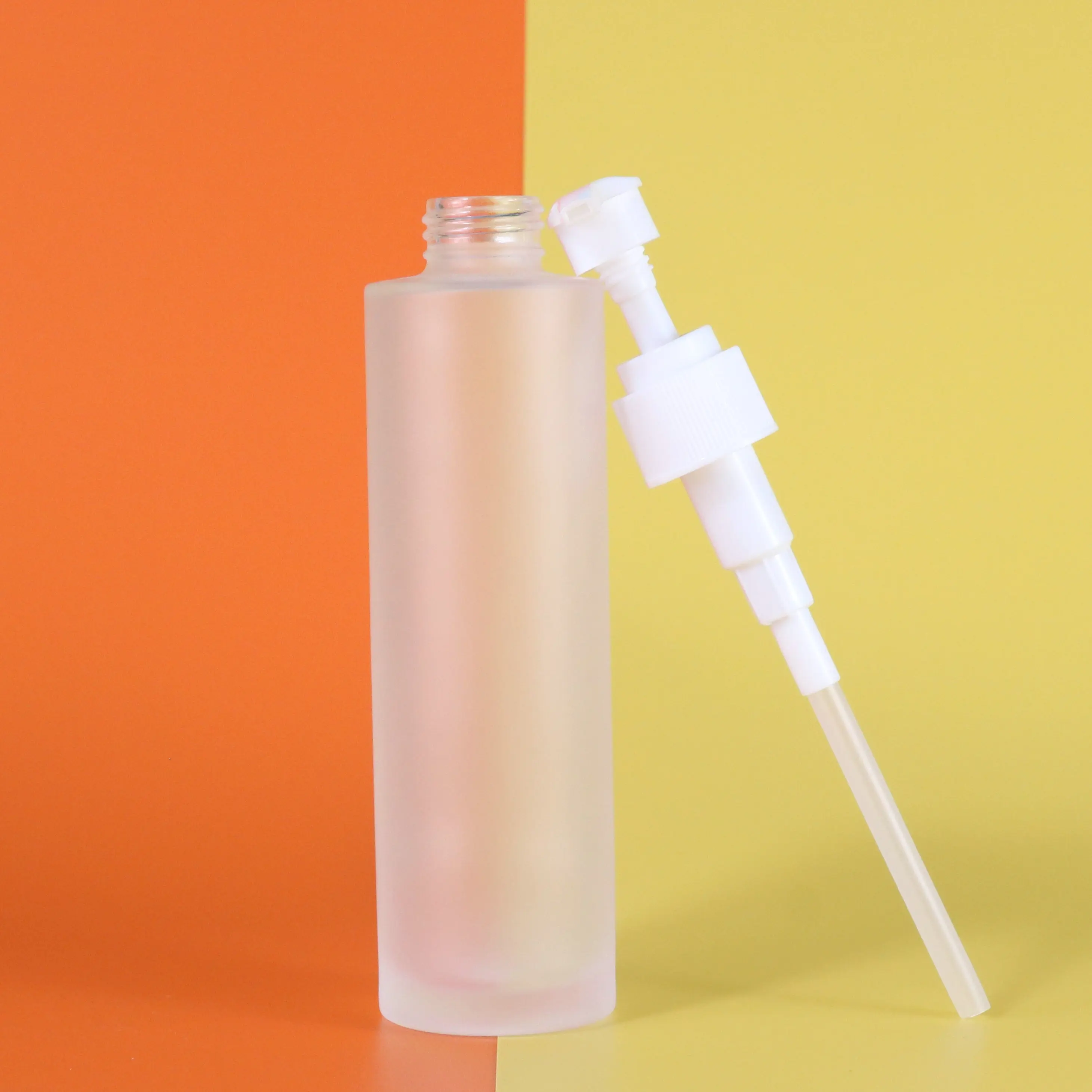 Wholesale Skin care packaging 100Ml 120Ml Frosted Glass Lotion  Container Empty Perfume Face Toner Glass Mist Spray Pump Bottle