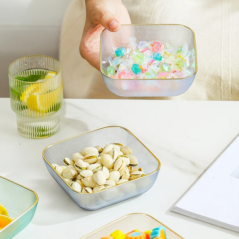 Wholesale home restaurant wedding party dessert fruit PS clear snack plate luxury gold rim plastic shallow square salad bowl