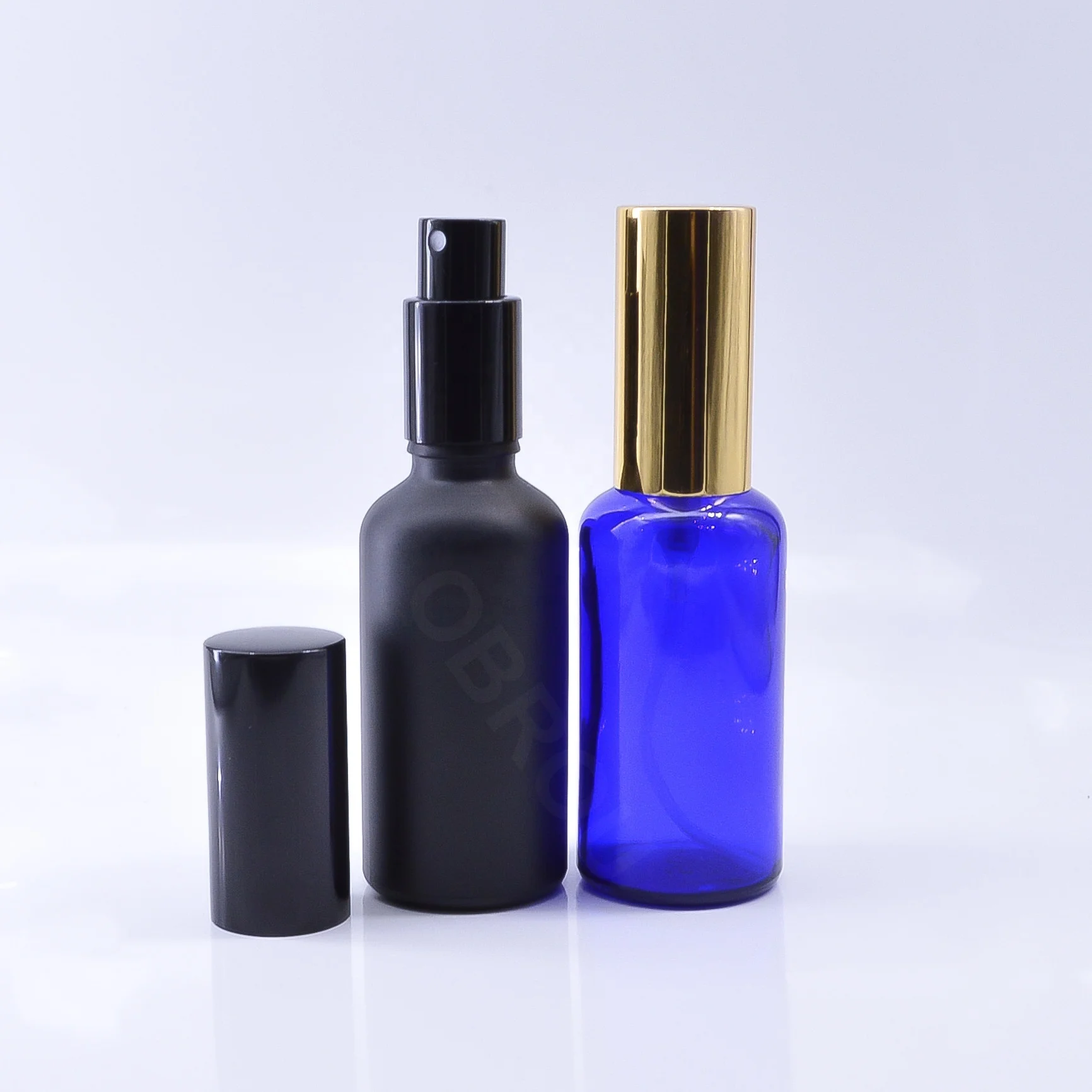 Cosmetic round matte black 30 50 100ml fragrance oil glass perfume bottle with spray pump cap
