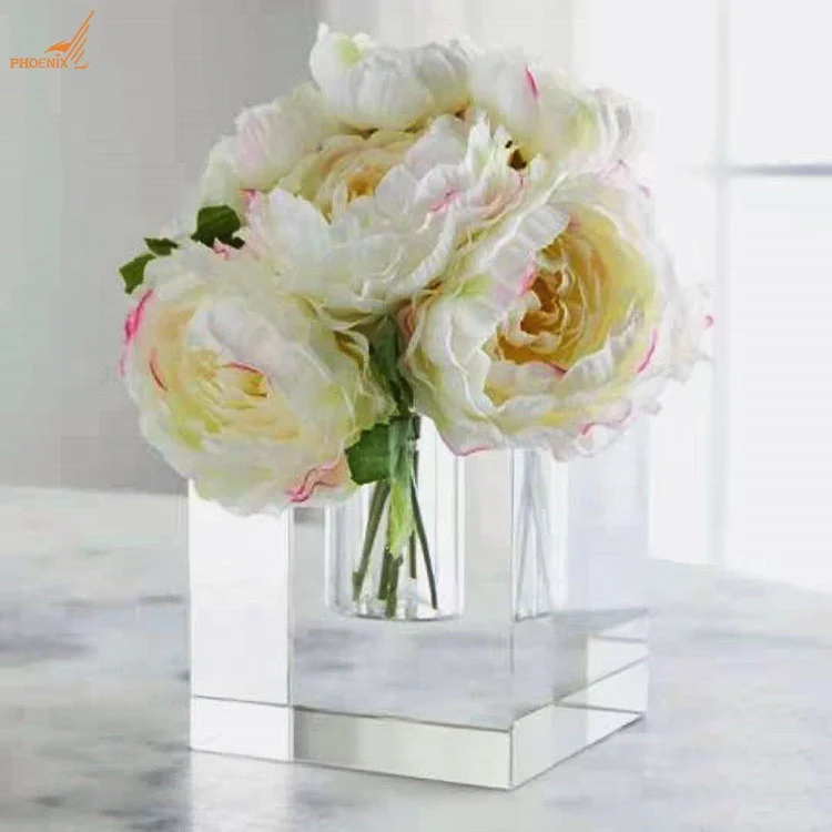 Modern Pujiang Wholesale Small Handmade K9 Crystal Clear Block Cube Shape Crystal Glass Bud Tabletop Flower Vases