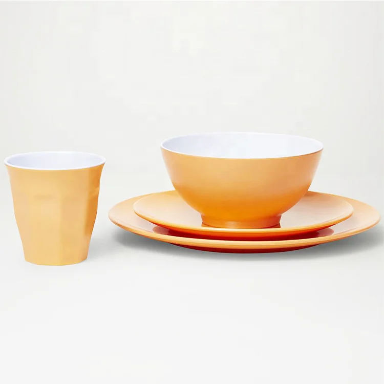 Set of 4 PCS Porcelain Festival Holiday Color Plastic Melamine Wedding Dinner Set