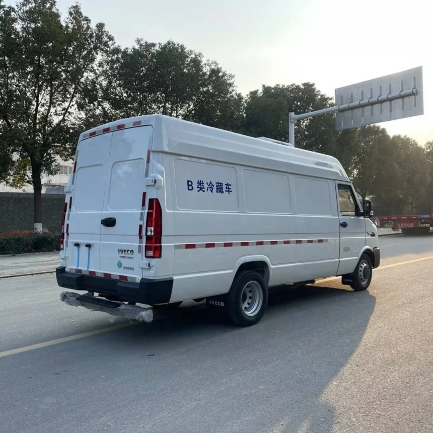 Euro manufacture  iveco refrigerated Truck refrigerated truck body for sale